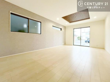 ���r���O �傫�ȑ����炽���Ղ�̗z���������閾�邢���r���O�B�J�����̂��郊�r���O�ŉƑ��c���̂��났�̎��Ԃ��߂����܂��I�����w�\�ł��I���񌻒n�ŗz������Ȃǂ��̊����������܂��I