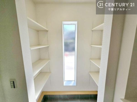 ���� �V���[�Y�C���N���[�N�t���ł��I�V���[�Y�����łȂ��x�r�[�J�[��܂��ݎ��]�ԁA�A�E�g�h�A�p�i���X�b�L���ƕЕt�����܂��I