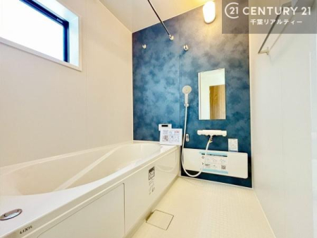 ���� �L�X�o�X�ň���̔������t���b�V���B�����L�΂���̂ŁA�����ɂ��������ƐZ����܂��ˁI�����̃o�X�^�C�����y���݂ɂȂ�܂��B