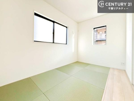 �a�� ���r���O�Ɨאڂ����a���ł��I�Ǝ��̋x�e�X�y�[�X��L�b�Y�X�y�[�X�Ƃ��Ċ��p����̂��悳�����ł��ˁI
�a���̎g�����͖�����I