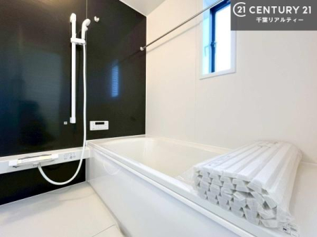 ���� �������������l�̕��͋C�̃o�X���[���́A�����o�Ă��ăo�X�^�C�����[���I
���d���撣���Ă��邲�J���ɂ��D�݂̓����̓����܂����āA�y����ł݂Ă͂������ł��傤���H