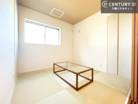 �a�� ���r���O�Ɨאڂ����a���ł��I�Ǝ��̋x�e�X�y�[�X��L�b�Y�X�y�[�X�Ƃ��Ċ��p����̂��悳�����ł��ˁI
�a���̎g�����͖�����I