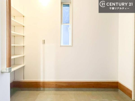 ���[ �V���[�Y�C���N���[�N�t���ł��I�V���[�Y�����łȂ��x�r�[�J�[��܂��ݎ��]�ԁA�A�E�g�h�A�p�i���X�b�L���ƕЕt�����܂��I