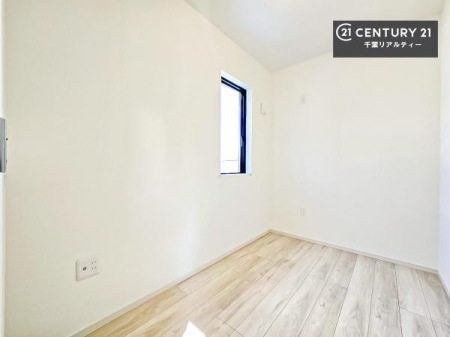 ���r���O�ȊO�̋��� �V���v���Ƀf�U�C������Ă��邽�߁A�Ƌ��I�т܂���I
���C�ɓ���̉Ƌ��u���Ă��낰���Ԃ���邱�Ƃ��ł��܂��B