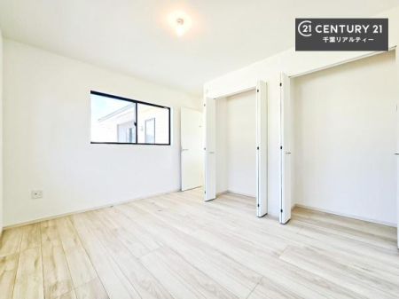 �q������ ���[�X�y�[�X����������m�ۂ���Ă��邽�߁A���������w�p�i���T�b�ƕЕt���A���ł��X�b�L���B
�Y��ȋ�Ԃ��ۂĂ܂��I