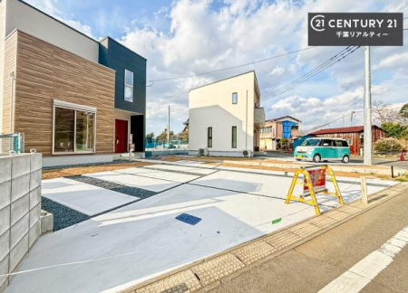 ���ԏ� ���ԃX�y�[�X��2�䕪����܂��I�Z�J���h�J�[�͂������A�o�C�N�⎩�]�ԂȂǂ��u���ꏊ�ɍ���܂���B