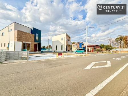 �O�ʓ��H�܂ތ��n�ʐ^ ���ӊ���A���q�l�̂���]�ɍ������������ꏏ�ɂ��ē���v���܂��B�Z��[���A�h�o�C�U�[�ɂ�邲���k������܂��B���Ђ͂��₢���킹�ɑ��Ή����܂��I���҂������܂���I