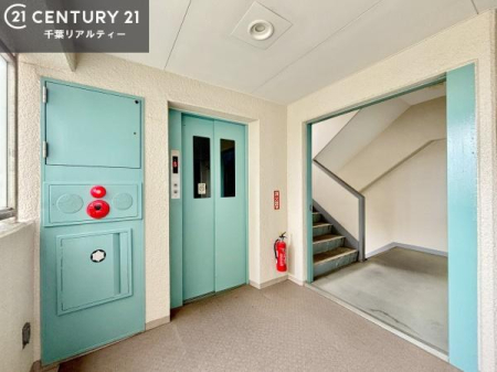 ���̑����p�� �G���x�[�^�[�����ŁA���X�̈ړ������K�B
�����̓��₨�ו��̑������ł��A�X���[�Y�ɂ��A��������܂��I