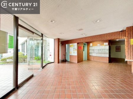 �G���g�����X �z������̗ǂ��G���g�����X�́A���Ƒ��₨�q�l���������}���Ă���܂��B
�����̕�炵�ɐS�n�悳�������炵�Ă�����Ԃł��B