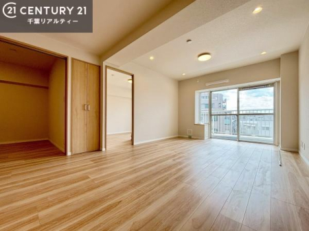 ���r���O �D�����z���܂肪���r���O����ł���ċ��S�n�̗ǂ���Ԃ����o���Ă���܂��I
���났�̎��Ԃ��߂����܂��I