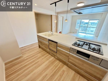 �L�b�`�� ���[�X�y�[�X���L�x�ŁA�����X�y�[�X���X�b�L���ƕЕt���Ђ�`�����p�ł��܂��I
���K�ɍ�Ƃ��ł��܂��I�����̗���������܂��I