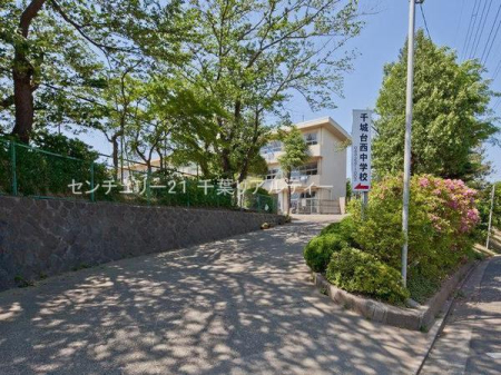 ���ӊ� �y���w�Z�z��t�s�����䐼���w�Z�F2500m