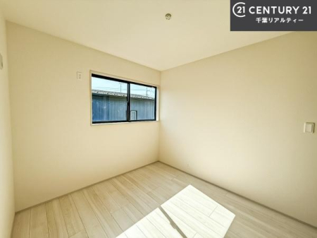 �q������ �|���o�������Ȃ��������́A���q�l�̂������Ƃ��Ă����S�ł��I
���[�X�y�[�X���[�����Ă���̂ŎU�炩�������������T�b�ƕЕt�����܂��I