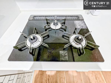 �L�b�`�� �R�����͎O������̂ł������̓����i�s���ł��܂��B
�������O�����t���ł��B�����X�y�[�X���L�X���Ă���׍�Ƃ����₷���I�g�����肪�ǂ��V�X�e���L�b�`���ł��I