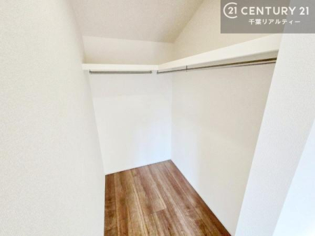 ���[ �E�H�[�N�C���N���[�[�b�g�t���ł��B��������̂��m���Ȃǂ����[���Ă��������ł��ˁI���ɂ���@�������ȂǋG�ߕ��̑傫�ȉƓd�����[�ł��܂��I