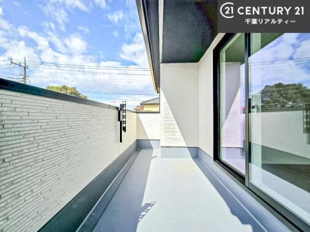 �o���R�j�[ �z������̗ǂ��o���R�j�[�ŁA�����󕨂��悭���������ł��ˁI
���V�C�̗ǂ����ɂ̓o���R�j�[�֏o�ă��t���b�V������̂��C�����悳�����ł��B