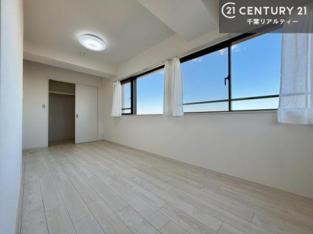 �Q�� �D���������������ޗm���́A���̖ڊo�߂��C�������ǂ������ł��ˁB���������Ԃ��������Ɖ߂������Ƃ��ł��܂��B�D�����F�����̃t���[�����O���ǂ�ȉƋ�ɂ��}�b�`���܂��I