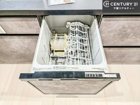 �L�b�`�� �H��@�t���I�Z��������~��͎�r��h�~�Ƃ��đ劈�􂵂܂��I�r���g�C���d�l�Ȃ̂ŁA�ꏊ����炸�����X�y�[�X���L���g���Ď�ۂ悭��Ƃ��o���܂��I