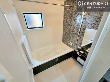 ���� �������������l�̕��͋C�̃o�X���[���́A�����o�Ă��ăo�X�^�C�����[���I
���d���撣���Ă��邲�J���ɂ��D�݂̓����̓����܂����āA�y����ł݂Ă͂������ł��傤���H