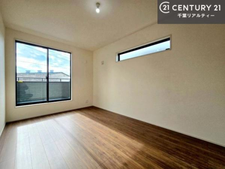 �Q�� 2�ʍ̌����m�ۂ������邢�����́A���ʂ����ǂ��A���邭��ϋ��S�n�̗ǂ���ԂƂȂ��Ă���܂��B�����b�N�X���ĉ߂�����S�n�̗ǂ��������ł��I���̖ڊo�߂��X�b�L�����܂��ˁI