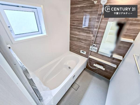 ���� �������������l�̕��͋C�̃o�X���[���́A�����o�Ă��ăo�X�^�C�����[���I
���d���撣���Ă��邲�J���ɂ��D�݂̓����̓����܂����āA�y����ł݂Ă͂������ł��傤���H