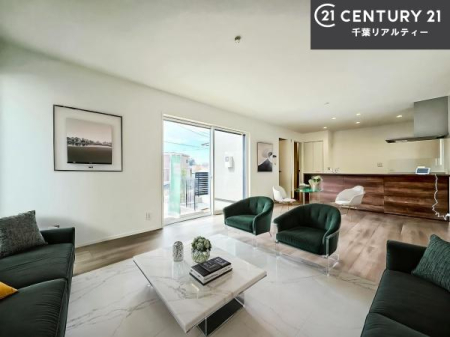 ���r���O �Ƌ��CG�p�[�X�ł��B�L�X�_�C�j���O�X�y�[�X�I������肨�H���B�΂��������y�������Ԃ��߂����܂��B���X�̔���������܂��I