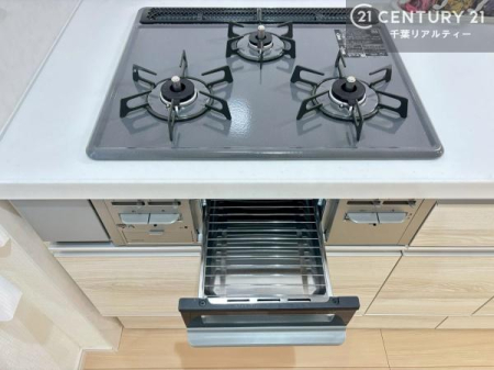 �L�b�`�� �R�����͎O������̂ł������̓����i�s���ł��܂��B
�������O�����t���ł��B�����X�y�[�X���L�X���Ă���׍�Ƃ����₷���I�g�����肪�ǂ��V�X�e���L�b�`���ł��I