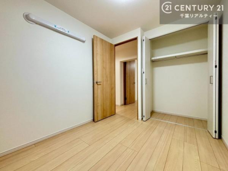 �m�� ���[�X�y�[�X�����Ă��܂��I�������X�b�L�����ڂ��鎖���ł��܂��ˁB
�Ƌ��I�΂Ȃ��V���v���ȃf�U�C���ׁ̈A�Ƌ��I�΂����C�ɓ���̋�ԍ�肪�ł������ł��ˁB