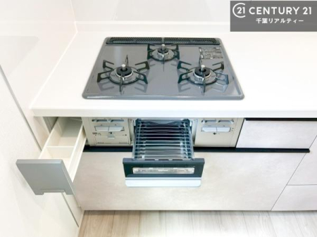 �L�b�`�� �y���n�E�X���[�J�[�{�H��z
�R�����͎O������̂ł������̓����i�s���ł��܂��B
�������O�����t���ł��B�����X�y�[�X���L�X���Ă���׍�Ƃ����₷���I�g�����肪�ǂ��V�X�e���L�b�`���ł��I