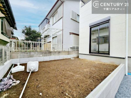 �� ������Ƃ�������X�؁[�X���t���Ă��܂��I�K�[�f�j���O���y���߂����ł��ˁB