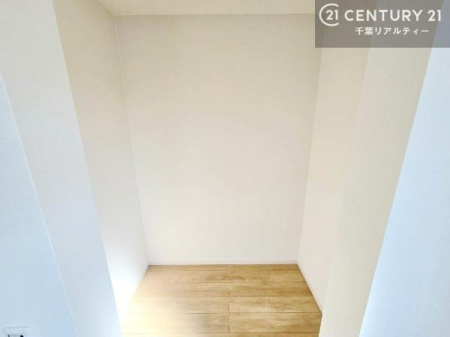 ���[ �E�H�[�N�C���N���[�[�b�g�t���ł��B��������̂��m���Ȃǂ����[���Ă��������ł��ˁI���ɂ���@�������ȂǋG�ߕ��̑傫�ȉƓd�����[�ł��܂��I