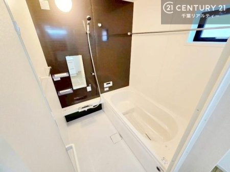 ���� �L�X�o�X�ň���̔������t���b�V���B�����L�΂���̂ŁA�����ɂ��������ƐZ����܂��ˁI�����̃o�X�^�C�����y���݂ɂȂ�܂��B