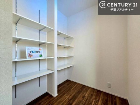 ���[ �p���g���[�t���I���Ă�������A�H�ނ̃X�g�b�N�͂������A�����Ɠd���X�b�L�����ڂ��邱�Ƃ��ł��܂��I