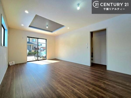 ���r���O �傫�ȑ����炽���Ղ�̗z���������閾�邢���r���O�B�J�����̂��郊�r���O�ŉƑ��c���̂��났�̎��Ԃ��߂����܂��I�����w�\�ł��I���񌻒n�ŗz������Ȃǂ��̊����������܂��I