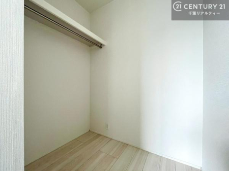 ���[ �E�H�[�N�C���N���[�[�b�g�t���ł��B��������̂��m���Ȃǂ����[���Ă��������ł��ˁI���ɂ���@�������ȂǋG�ߕ��̑傫�ȉƓd�����[�ł��܂��I