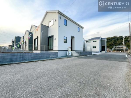 �O�ʓ��H�܂ތ��n�ʐ^ ���ӊ���A���q�l�̂���]�ɍ������������ꏏ�ɂ��ē���v���܂��B�Z��[���A�h�o�C�U�[�ɂ�邲���k������܂��B���Ђ͂��₢���킹�ɑ��Ή����܂��I���҂������܂���I