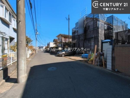 �O�ʓ��H�܂ތ��n�ʐ^ �O�ʓ��H6���I�z����ǍD�ȗ��n�ł��B
�Ԍɓ��ꂪ���ȕ������S�ł��ˁB