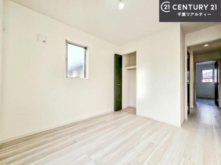 �Q�� �D���������������ޗm���́A���̖ڊo�߂��C�������ǂ������ł��ˁB���������Ԃ��������Ɖ߂������Ƃ��ł��܂��B�D�����F�����̃t���[�����O���ǂ�ȉƋ�ɂ��}�b�`���܂��I