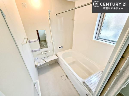 ���� �������������l�̕��͋C�̃o�X���[���́A�����o�Ă��ăo�X�^�C�����[���I
���d���撣���Ă��邲�J���ɂ��D�݂̓����̓����܂����āA�y����ł݂Ă͂������ł��傤���H