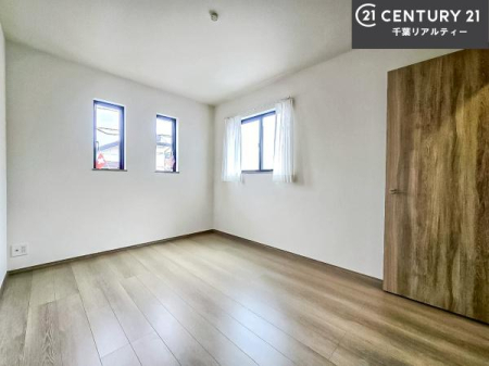 �q������ �|���o�������Ȃ��������́A���q�l�̂������Ƃ��Ă����S�ł��I
���[�X�y�[�X���[�����Ă���̂ŎU�炩�������������T�b�ƕЕt�����܂��I