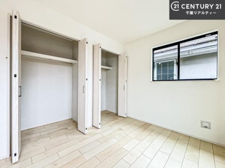 �Q�� ���[�͂̂���m���ł��B����������������L�X�Ǝg���ċC�������ǂ��ł��I
�L���C�Ȗ��邢�������ŉ߂����̂́A�X�ɂ̂�т�������ł��܂��ˁI