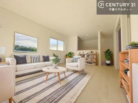 ���r���O �Ƌ��CG�p�[�X�ł��B�J�����̂���L�XLDK�I�\�t�@�[��_�C�j���O�e�[�u����u���Ă������ɂȂ�Ȃ��̂ŉ��K�ɉ߂����܂��I�R�~���j�P�[�V���������₷�����r���O�ł��I