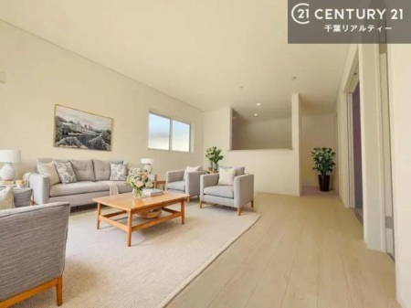 ���r���O �Ƌ��CG�p�[�X�ł��B�J�����̂���L�XLDK�I�\�t�@�[��_�C�j���O�e�[�u����u���Ă������ɂȂ�Ȃ��̂ŉ��K�ɉ߂����܂��I�R�~���j�P�[�V���������₷�����r���O�ł��I