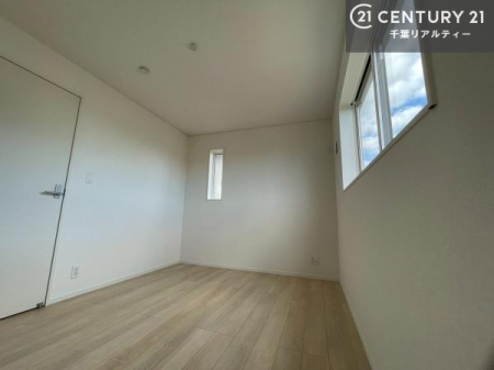 �m�� ���[�X�y�[�X�����Ă��܂��I�������X�b�L�����ڂ��鎖���ł��܂��ˁB
�Ƌ��I�΂Ȃ��V���v���ȃf�U�C���ׁ̈A�Ƌ��I�΂����C�ɓ���̋�ԍ�肪�ł������ł��ˁB