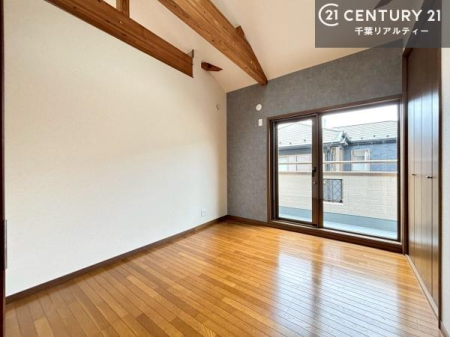 �m�� �o���R�j�[�ɖʂ��Ă���m���ł��B���邭�����肪����A���C����������ł��܂��I���N���āA�O�ɏo�Ĕw�L�т����[�ċz�����ǂ������}������邱�Ƃ��ł��܂��B