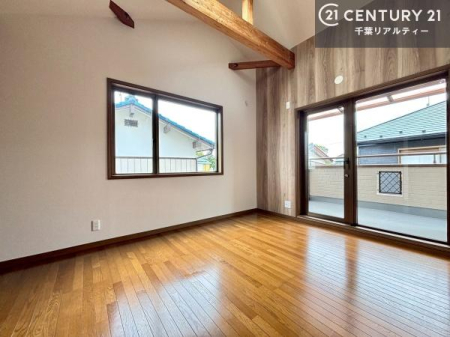 �Q�� 2�ʍ̌����m�ۂ������邢�����́A���ʂ����ǂ��A���邭��ϋ��S�n�̗ǂ���ԂƂȂ��Ă���܂��B�����b�N�X���ĉ߂�����S�n�̗ǂ��������ł��I���̖ڊo�߂��X�b�L�����܂��ˁI�y���n�̔���J�Ò��z