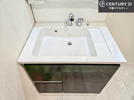 ���ʑ�E���ʏ� �[�����ʑ�{�E���́A�������˂ɂ����̂ł�����ꂪ�y�X�I���������ۂĂ܂��I
�L���C�Ȑ��ʏ��Ŏ��������̃��`�x�[�V�������オ��܂��ˁI