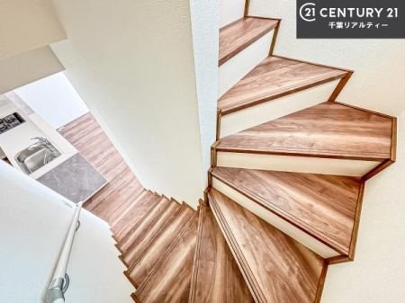 ���̑����� �K�i�͖��邭�萠������Ă��܂��B���q�l�₲�N�z�̕������S���Ă����p�����܂��ˁB