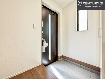 ���� ���ċA���Ă��Ă��A�������܁I�����������Ȃ�A�D�����}������Ă�����ԂɂȂ��Ă��܂��B
���邭��������錺�ւł��I