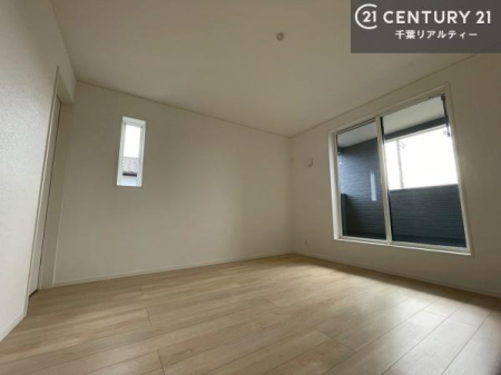 �Q�� �D���������������ޗm���́A���̖ڊo�߂��C�������ǂ������ł��ˁB���������Ԃ��������Ɖ߂������Ƃ��ł��܂��B�D�����F�����̃t���[�����O���ǂ�ȉƋ�ɂ��}�b�`���܂��I